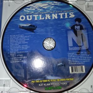 outlandis-600-569-2.jpg